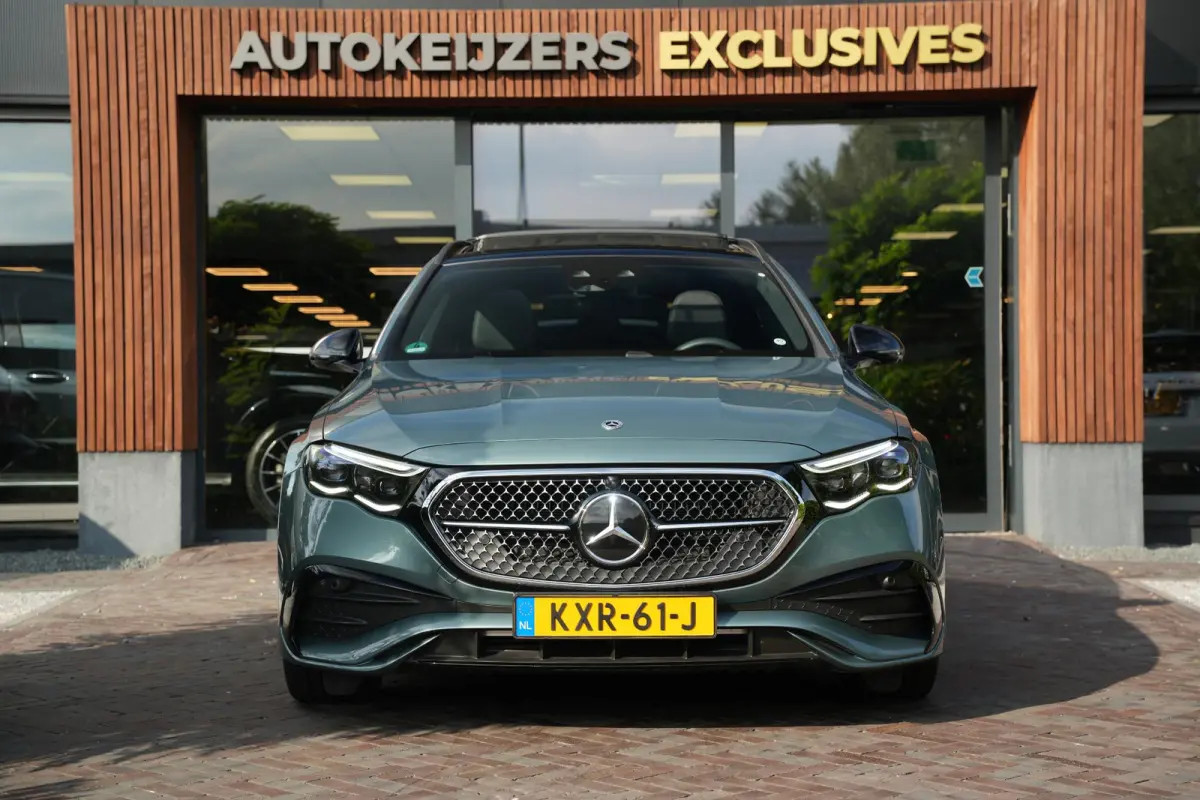 300 e Business Solution AMG Panoramadak DIGITAL LIGHT 360 Camera Adapt. Cruise Memory Trekhaak