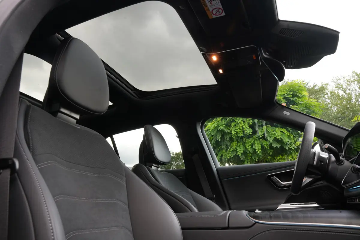 300 e Business Solution AMG Panoramadak DIGITAL LIGHT 360 Camera Adapt. Cruise Memory Trekhaak