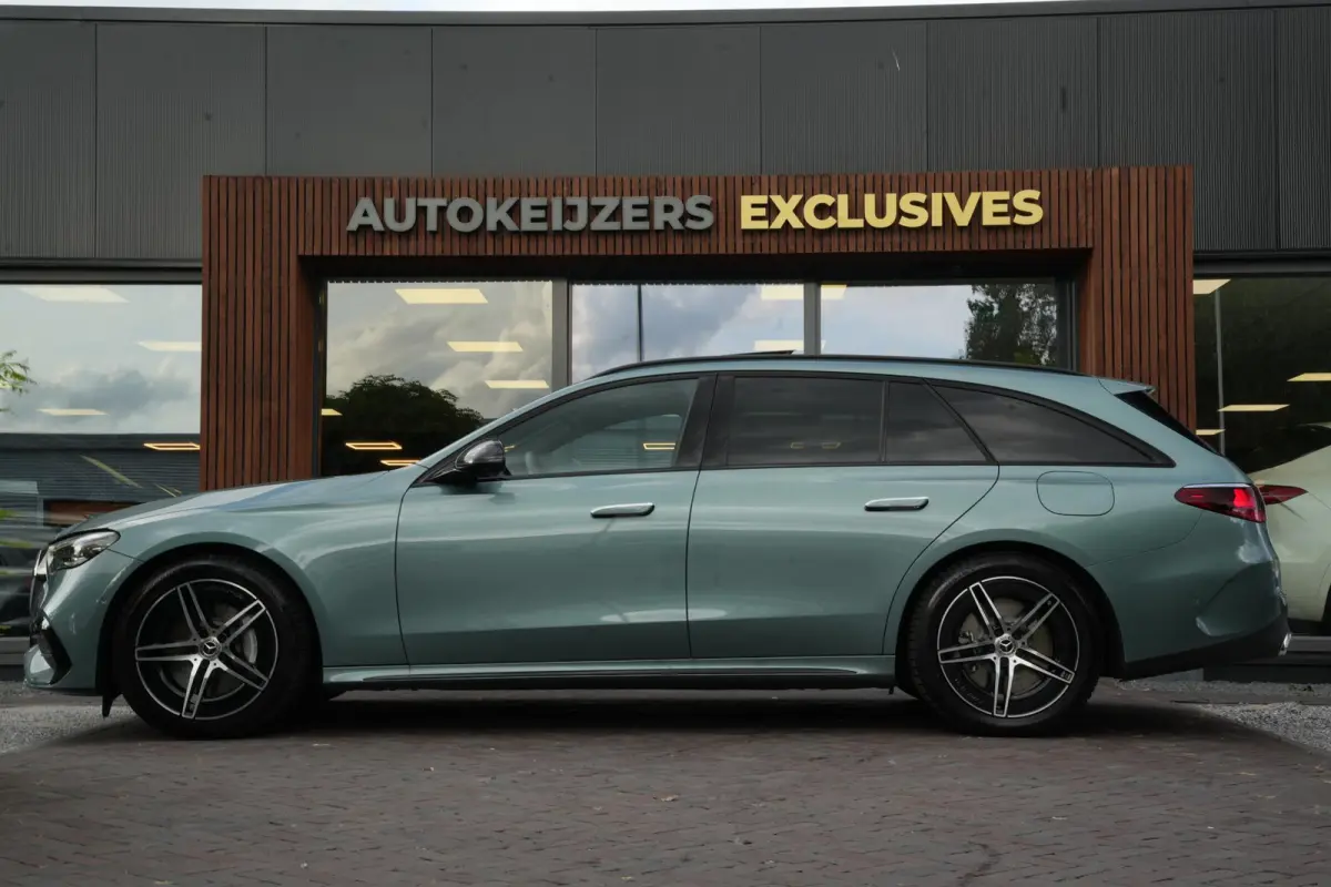 300 e Business Solution AMG Panoramadak DIGITAL LIGHT 360 Camera Adapt. Cruise Memory Trekhaak