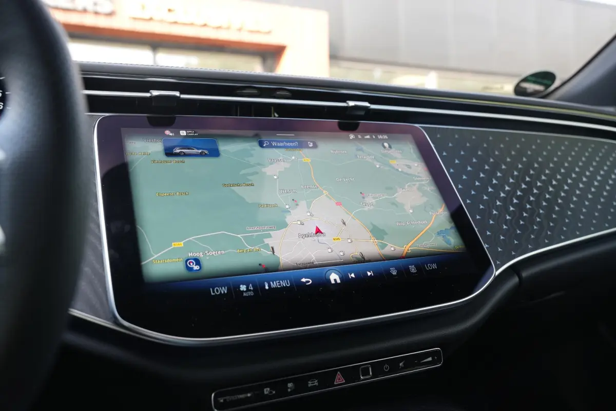 300 e Business Solution AMG Panoramadak DIGITAL LIGHT 360 Camera Adapt. Cruise Memory Trekhaak