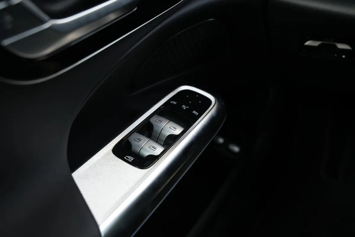 300 e Business Solution AMG Panoramadak DIGITAL LIGHT 360 Camera Adapt. Cruise Memory Trekhaak