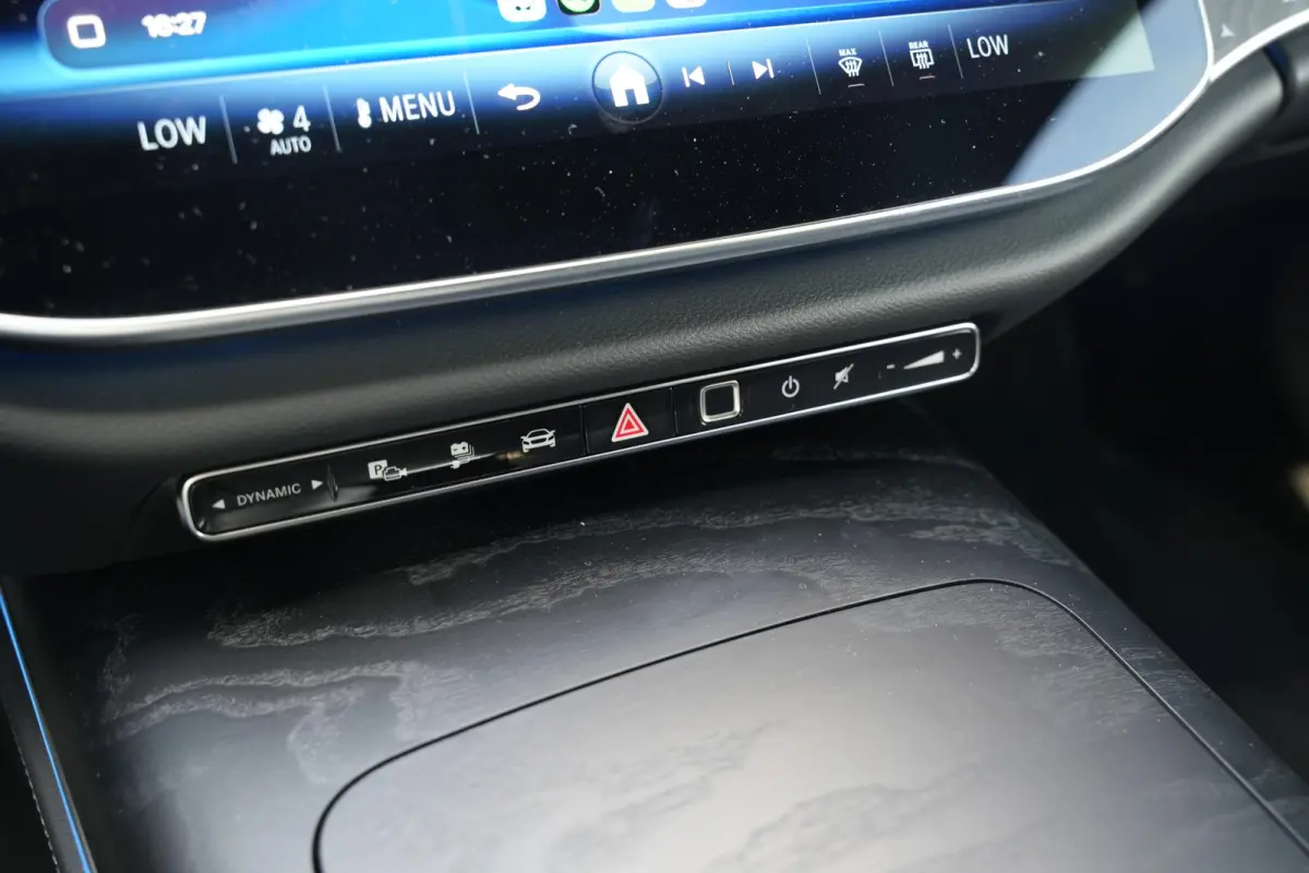 300 e Business Solution AMG Panoramadak DIGITAL LIGHT 360 Camera Adapt. Cruise Memory Trekhaak