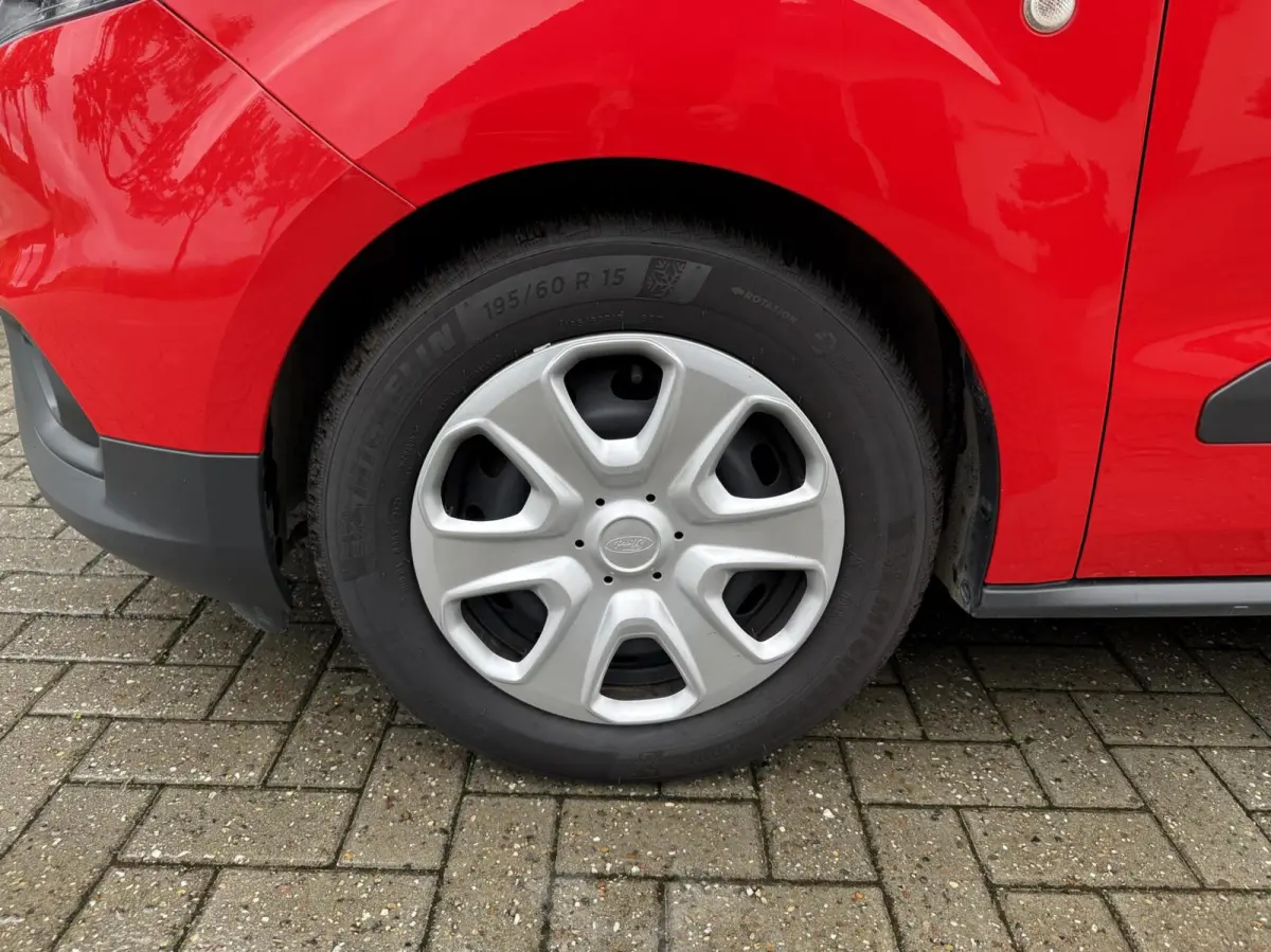 1.0 Benzine,Airco,Cruise,Stoelverwarming.