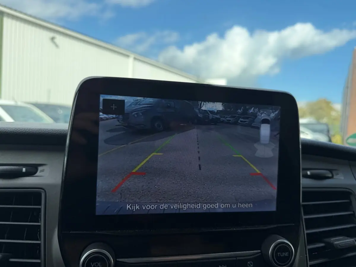 2.0 TDCI L2H1 Trend / 69Dkm / Camera / Sync 3 / Voorruitverw.