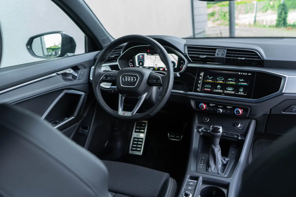 45 TFSI e S-Line / Full LED/ Camera/ Comfortkey/ 20 Inch Velgen/ 180kW