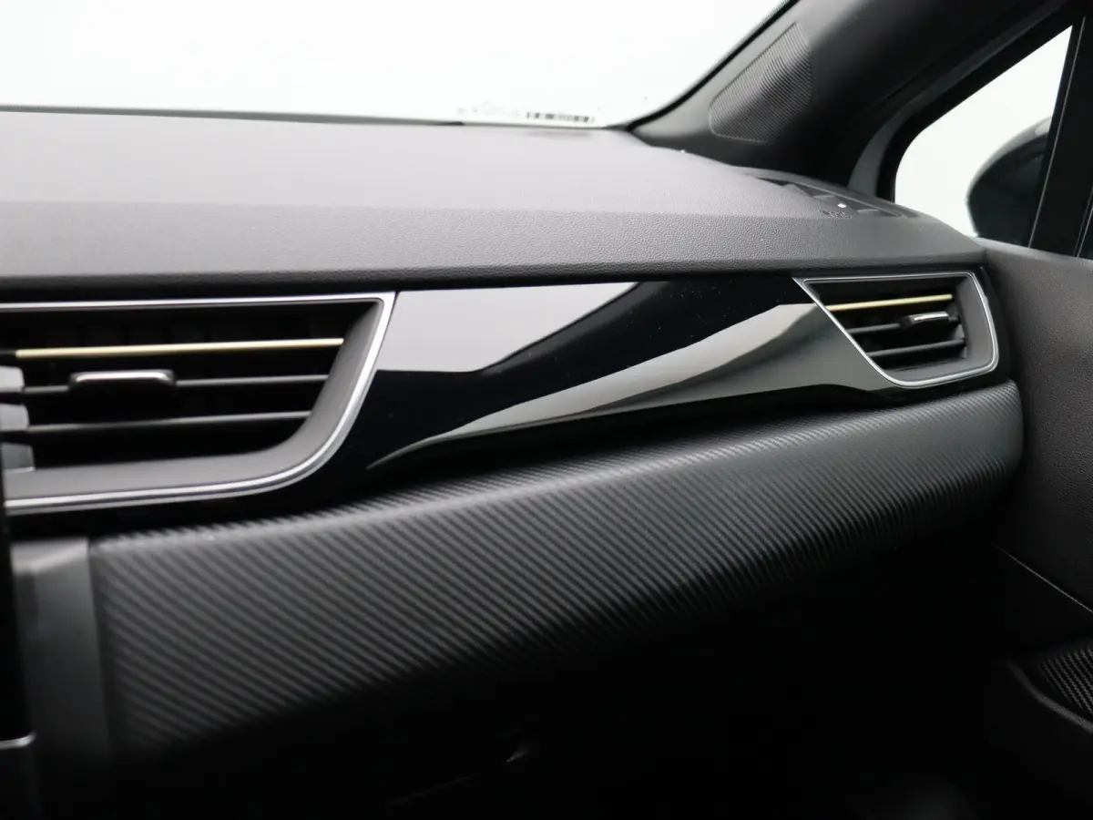 E-Tech Hybrid 145pk Engineered | Digitaal dashboard | Achteruitrijcamera | Climate control |