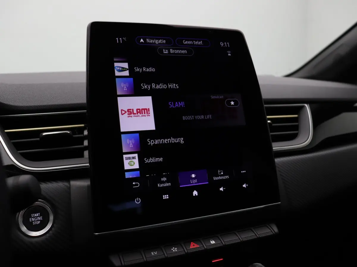 E-Tech Hybrid 145pk Engineered | Digitaal dashboard | Achteruitrijcamera | Climate control |