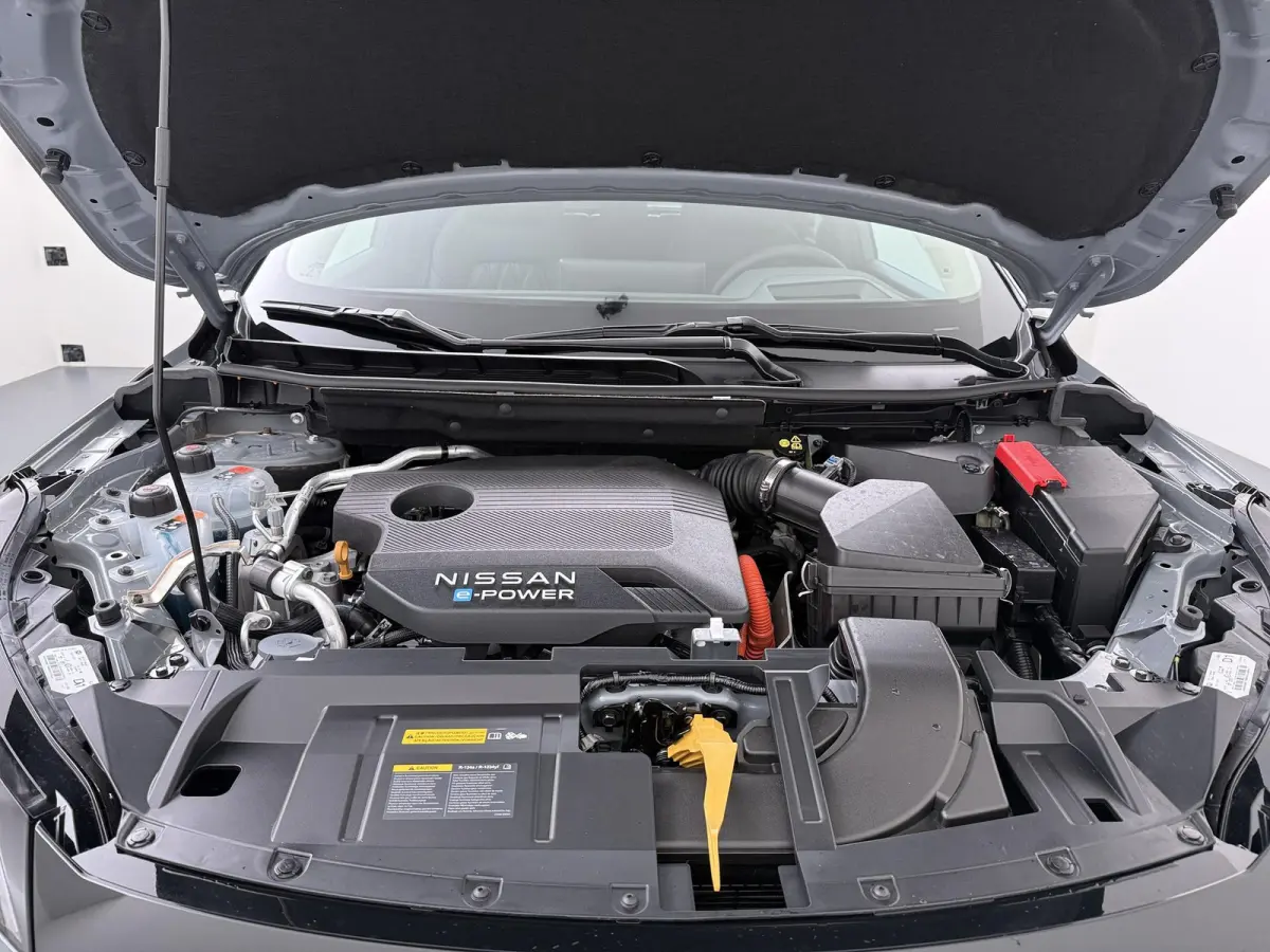 1.5 e-Power Tekna Plus