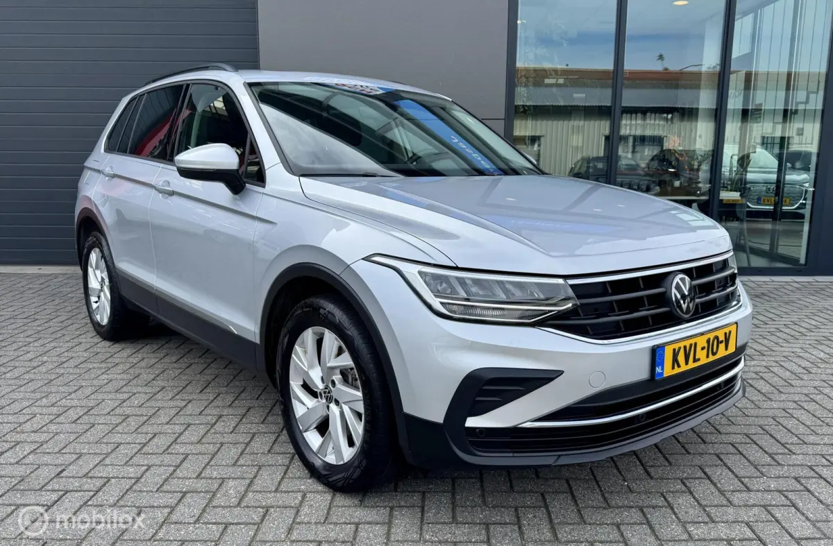 1.4 TSI eHybrid PANO/CARPLAY/CAMERA/SOH 99.9%