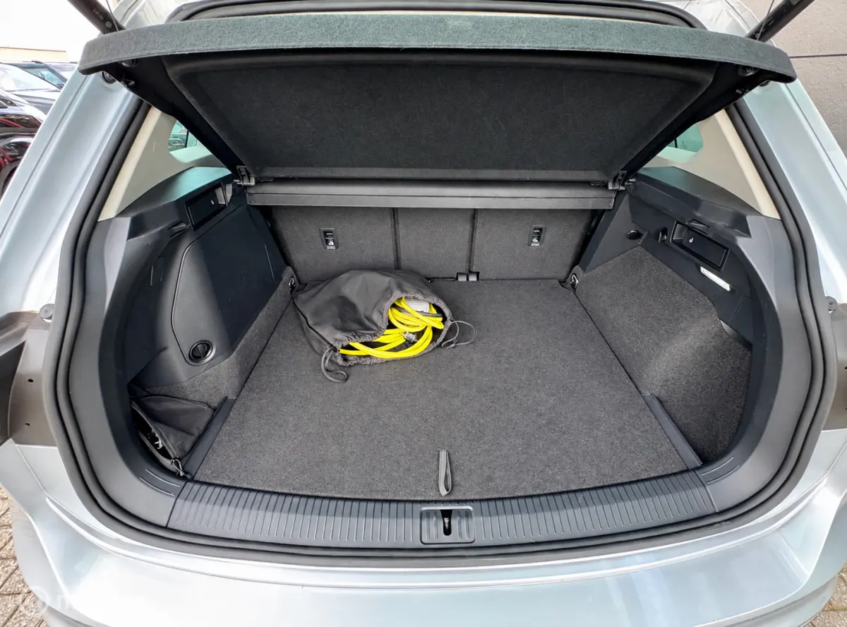 1.4 TSI eHybrid PANO/CARPLAY/CAMERA/SOH 99.9%