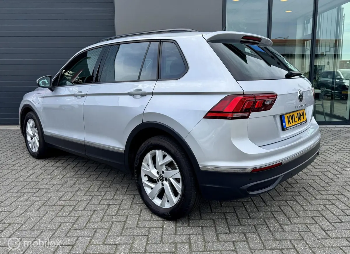 1.4 TSI eHybrid PANO/CARPLAY/CAMERA/SOH 99.9%