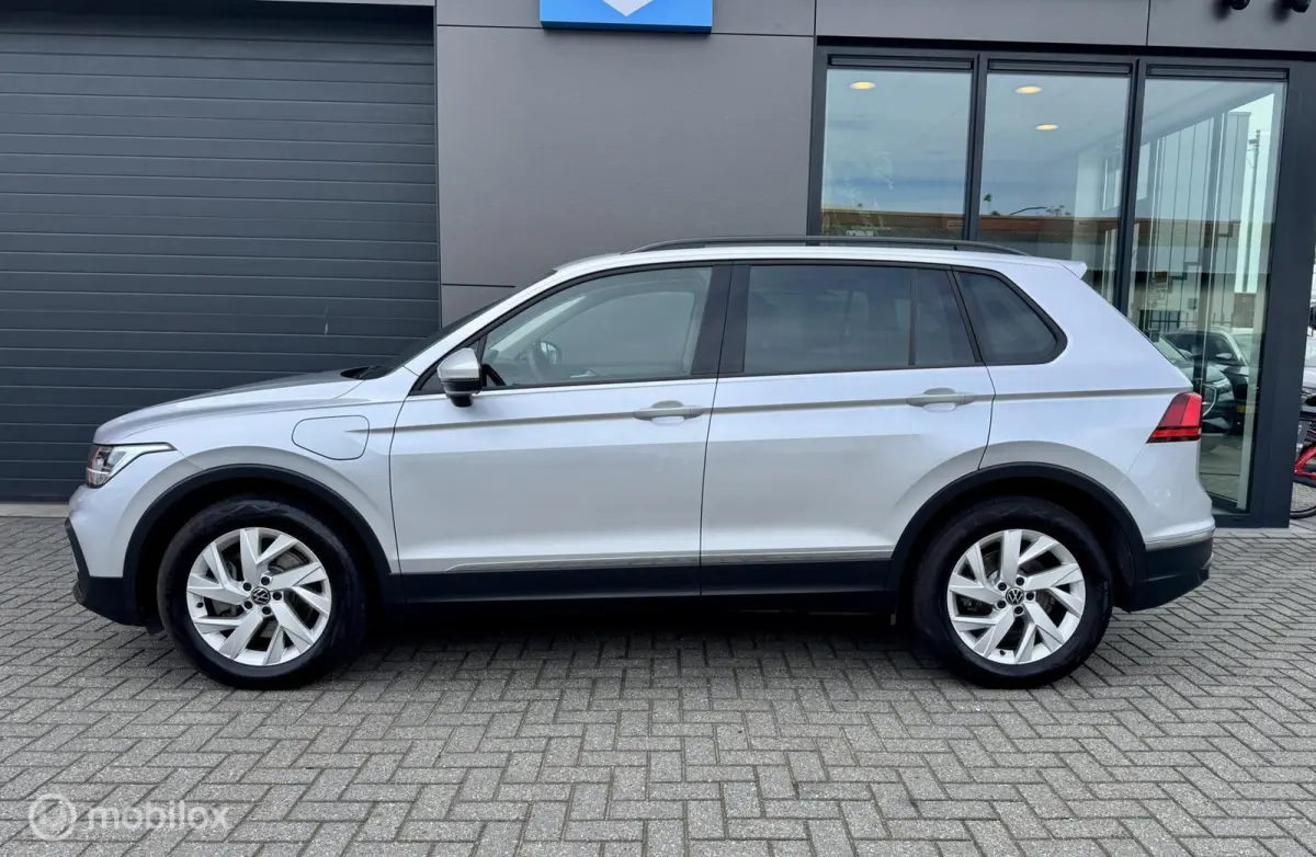 1.4 TSI eHybrid PANO/CARPLAY/CAMERA/SOH 99.9%