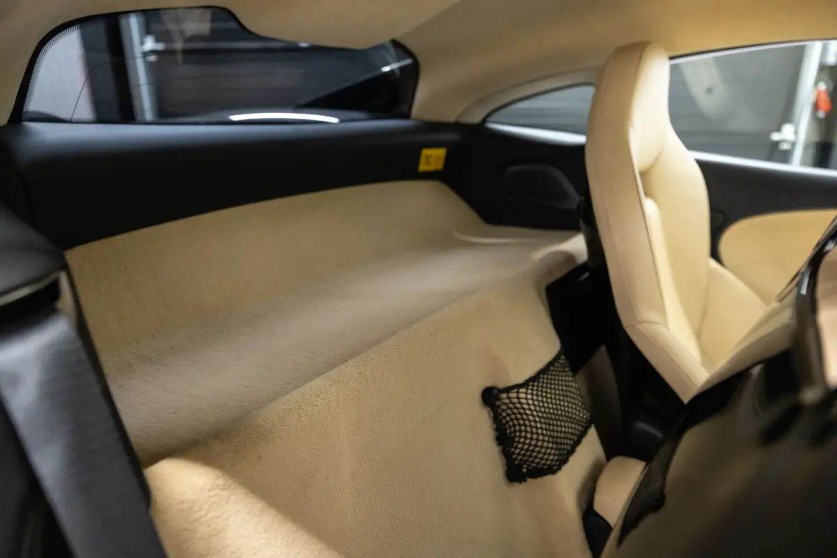 Coupe Btw auto, (€ 107.396.69 Ex B.T.W) DEALER AUTO, Lift Dealer auto, Lift,