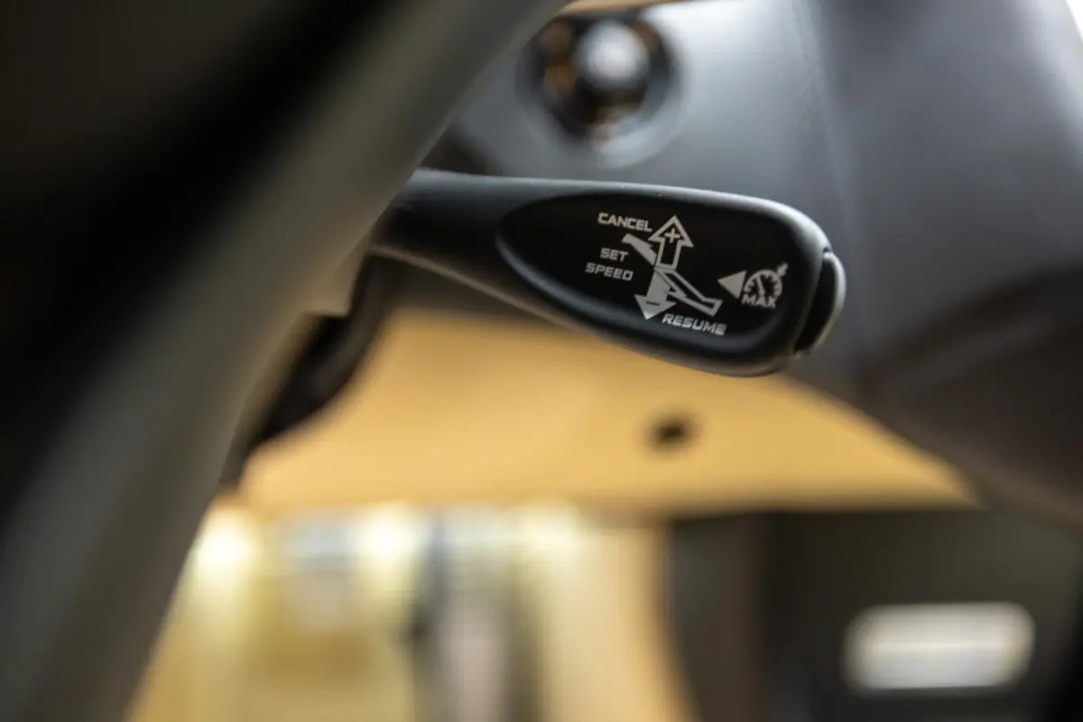 Coupe Btw auto, (€ 107.396.69 Ex B.T.W) DEALER AUTO, Lift Dealer auto, Lift,