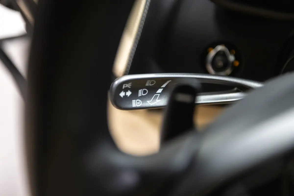Coupe Btw auto, (€ 107.396.69 Ex B.T.W) DEALER AUTO, Lift Dealer auto, Lift,