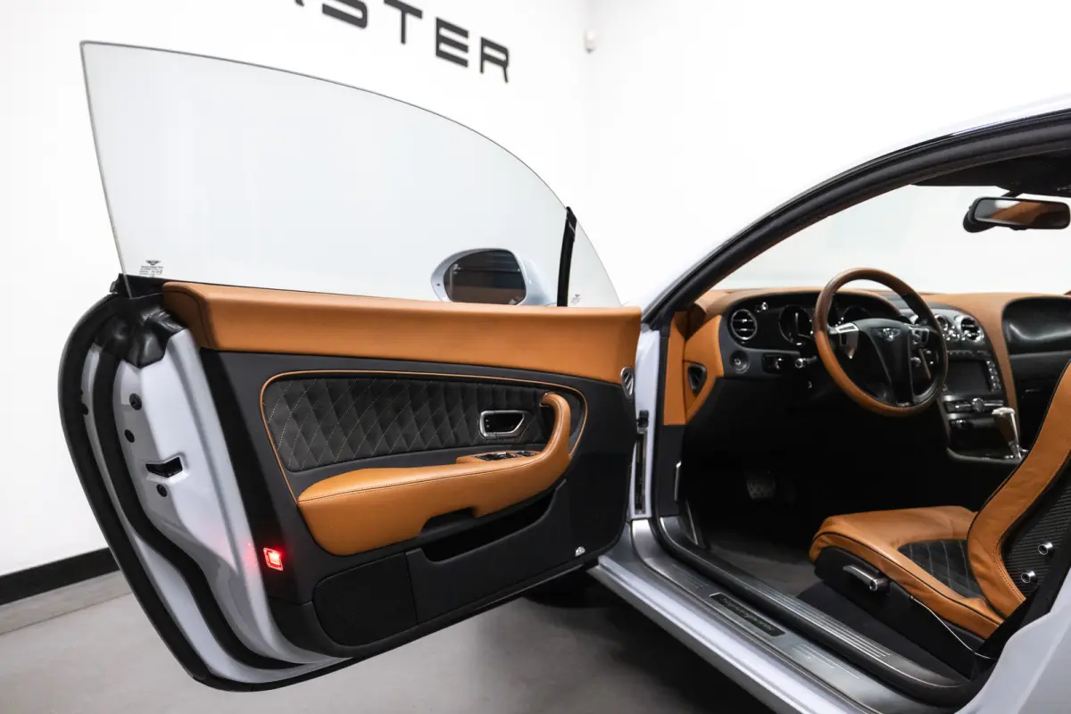 6.0 W12 Supersports Btw auto, Fiscale waarde € 22.000,- (€ 61.942.15 Ex B.T.W) DEALER AUTO YOUNGTIMER !