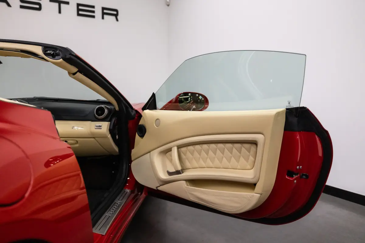 4.3 V8 Btw auto, Fiscale waarde € 22.000,- (€ 90.867,77 Ex B.T.W) DEALER AUTO Dealer auto