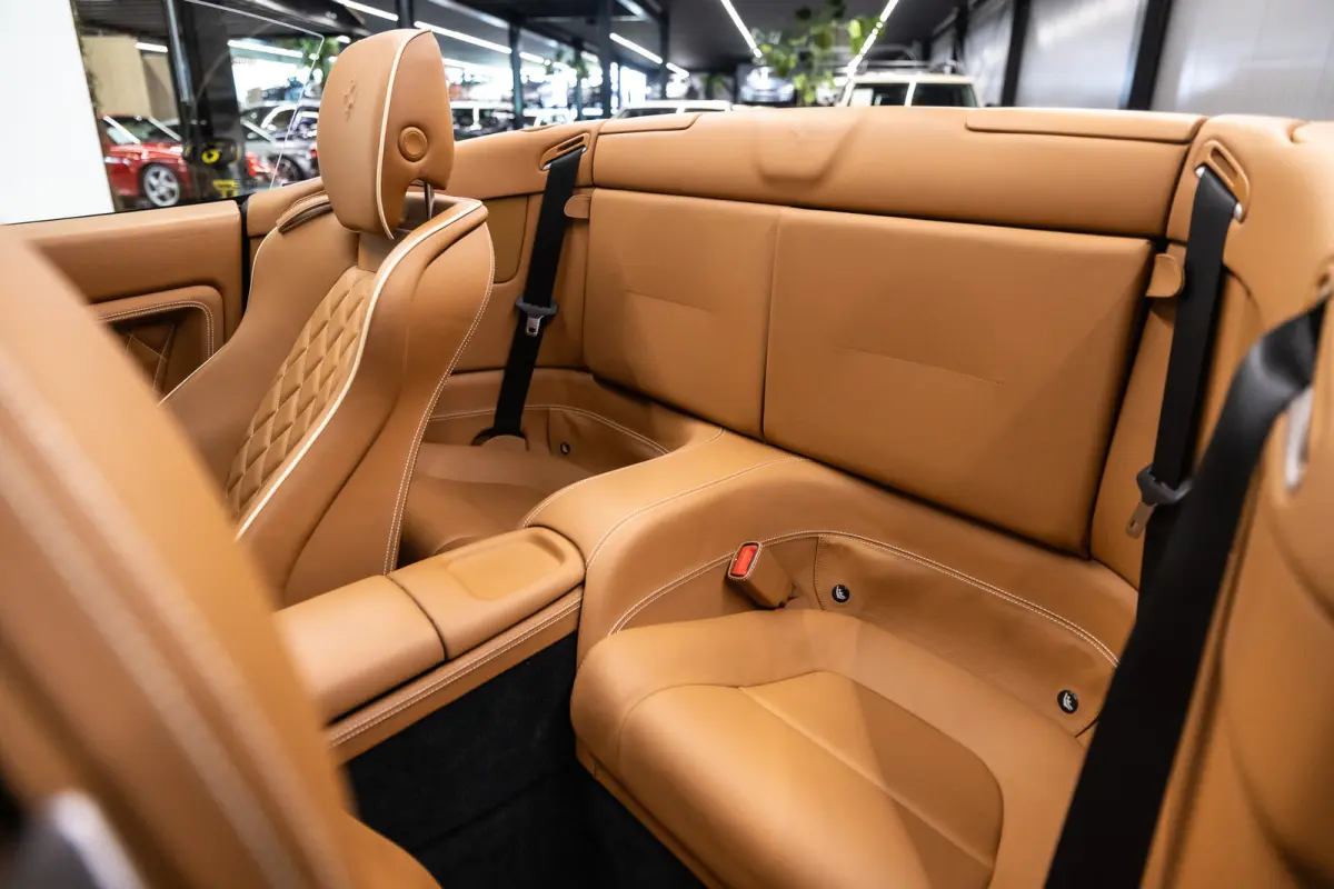4.3 V8 Btw auto, Fiscale waarde € 22.000,- (€ 90.867,77 Ex B.T.W) DEALER AUTO Dealer auto