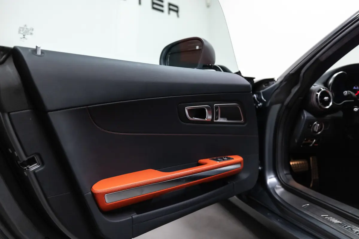 4.0 S BTW auto, AMG Exclusive Package. (€ 78.471,07 Ex B.T.W) DEALER AUTO Dealer auto