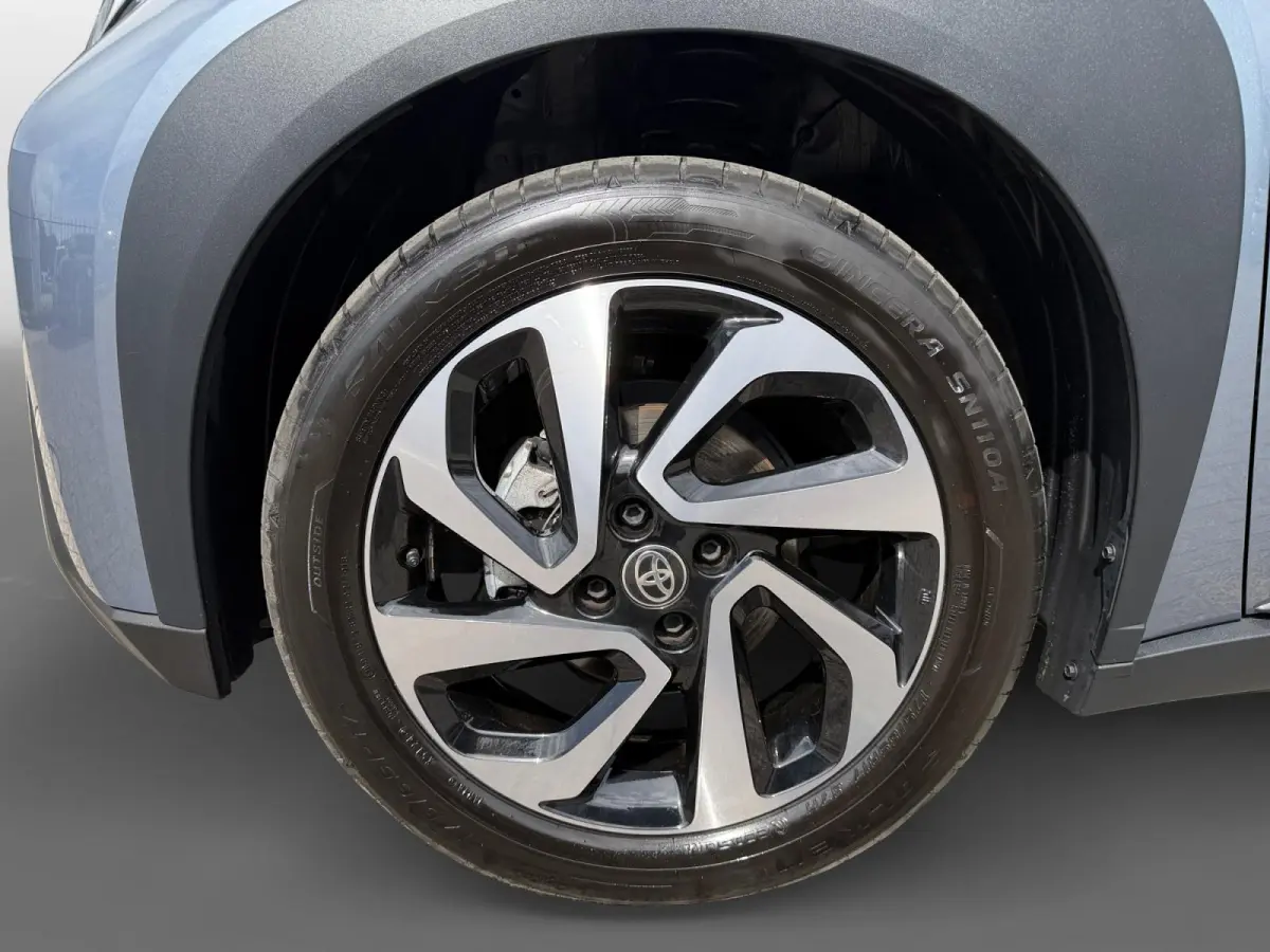 1.0 VVT-i S-CVT Envy