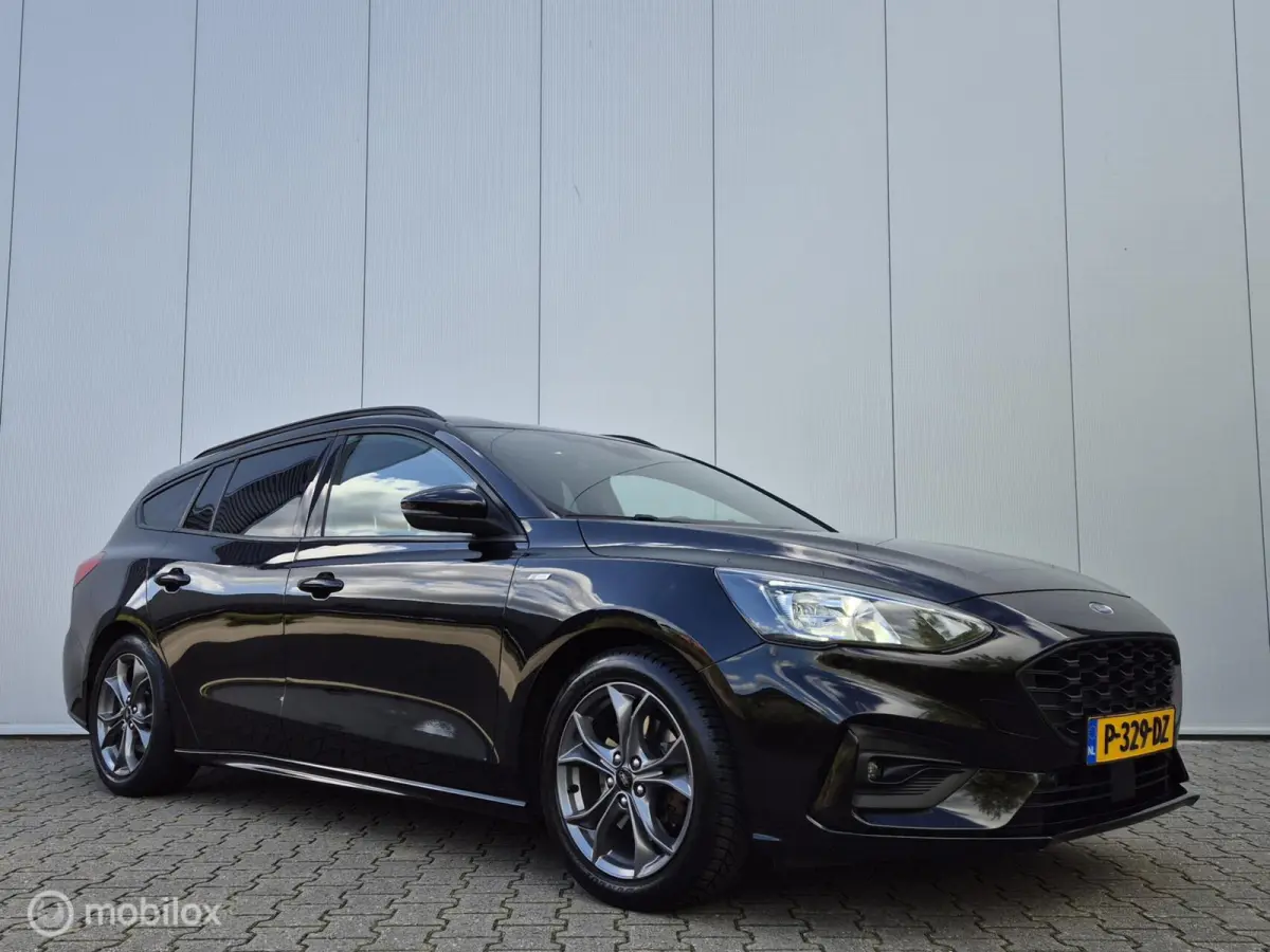 1.0 ECOBOOST HYBRID ST LINE/TREKHAAK/STOEL-STUURVERWARMING/KEYLESS/CAMERA/CLIMATE
