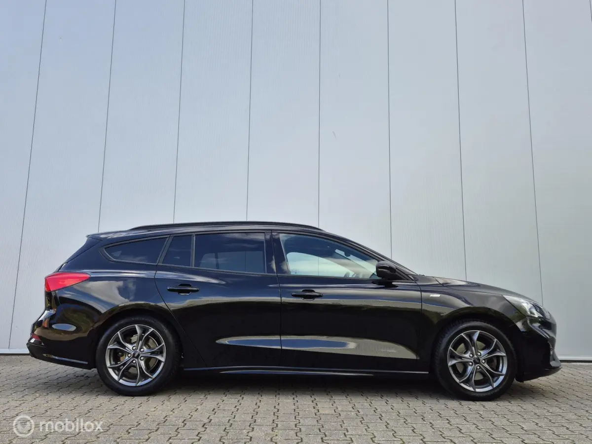 1.0 ECOBOOST HYBRID ST LINE/TREKHAAK/STOEL-STUURVERWARMING/KEYLESS/CAMERA/CLIMATE