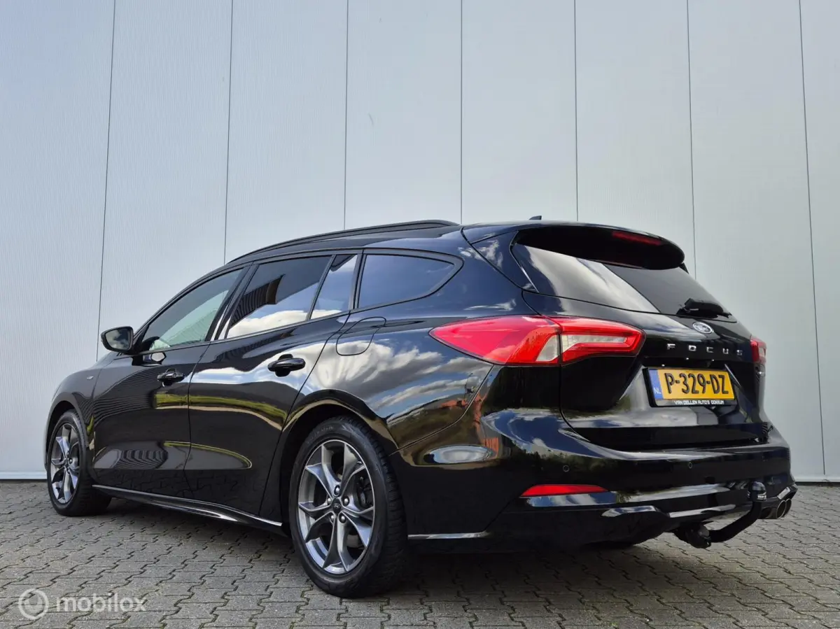 1.0 ECOBOOST HYBRID ST LINE/TREKHAAK/STOEL-STUURVERWARMING/KEYLESS/CAMERA/CLIMATE