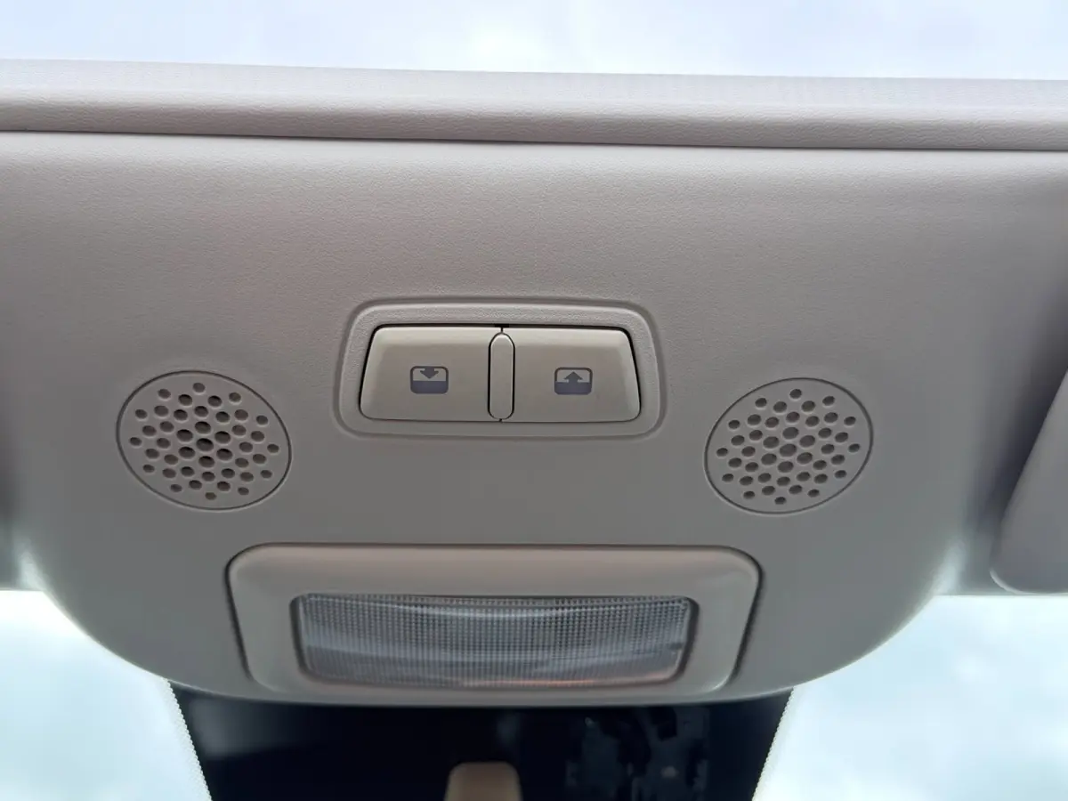 1.2 Lounge | Mirror Edition |PDC | Bluetooth | Cabrio | Carplay |
