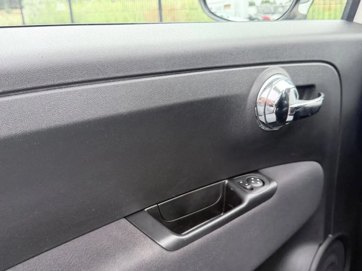 1.2 Lounge | Mirror Edition |PDC | Bluetooth | Cabrio | Carplay |