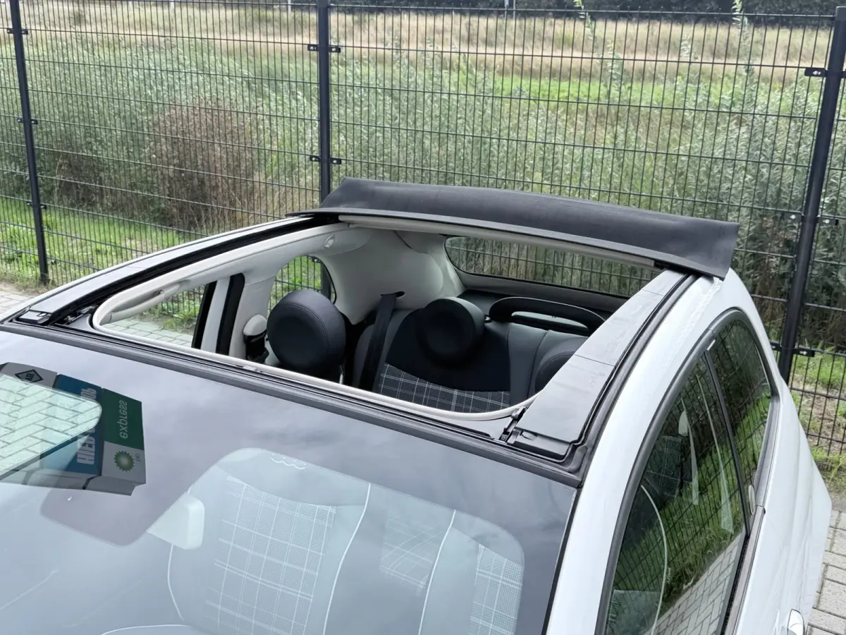 1.2 Lounge | Mirror Edition |PDC | Bluetooth | Cabrio | Carplay |