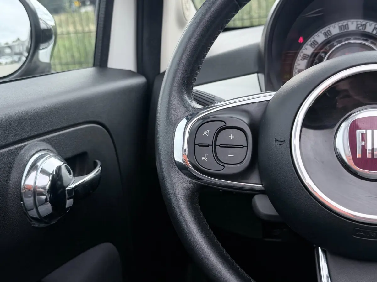 1.2 Lounge | Mirror Edition |PDC | Bluetooth | Cabrio | Carplay |
