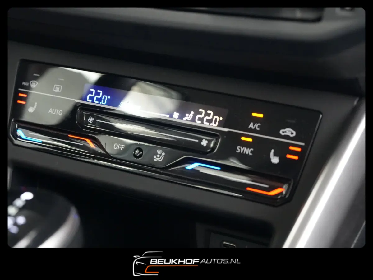 1.0 TSI Business Automaat Virtual Navigatie