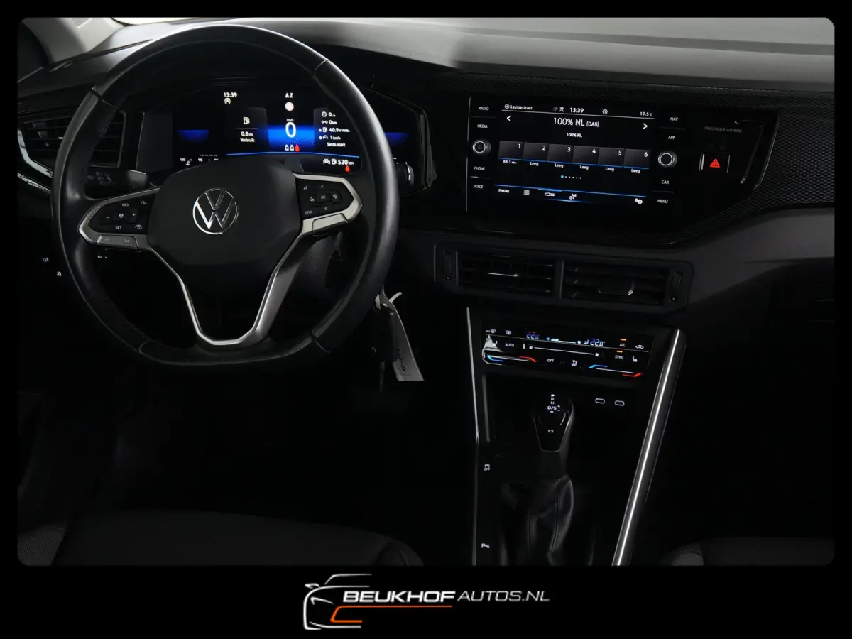 1.0 TSI Business Automaat Virtual Navigatie