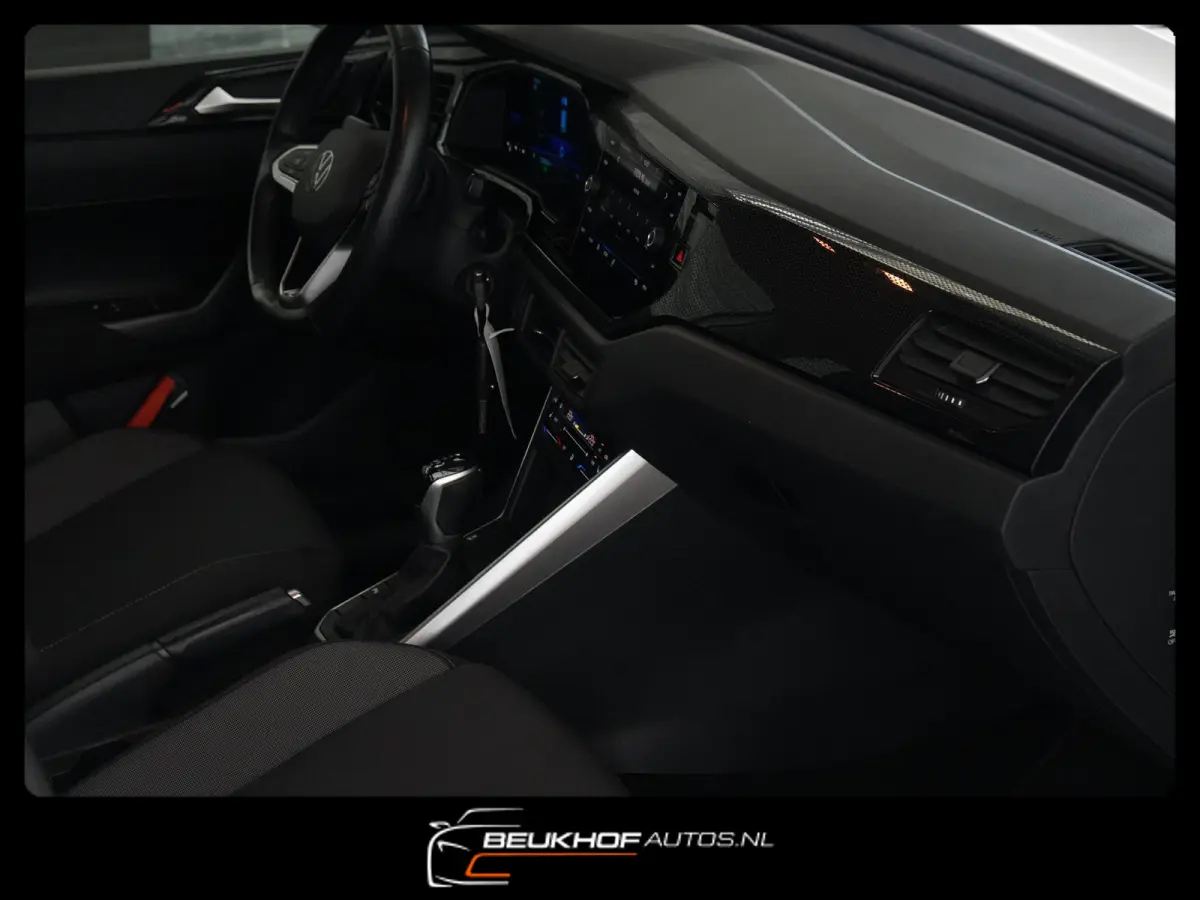 1.0 TSI Business Automaat Virtual Navigatie