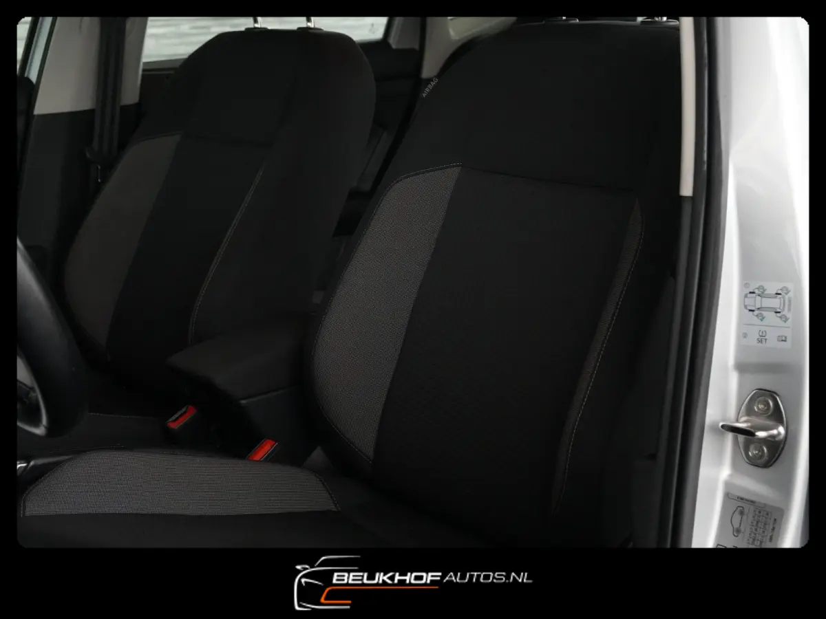 1.0 TSI Business Automaat Virtual Navigatie