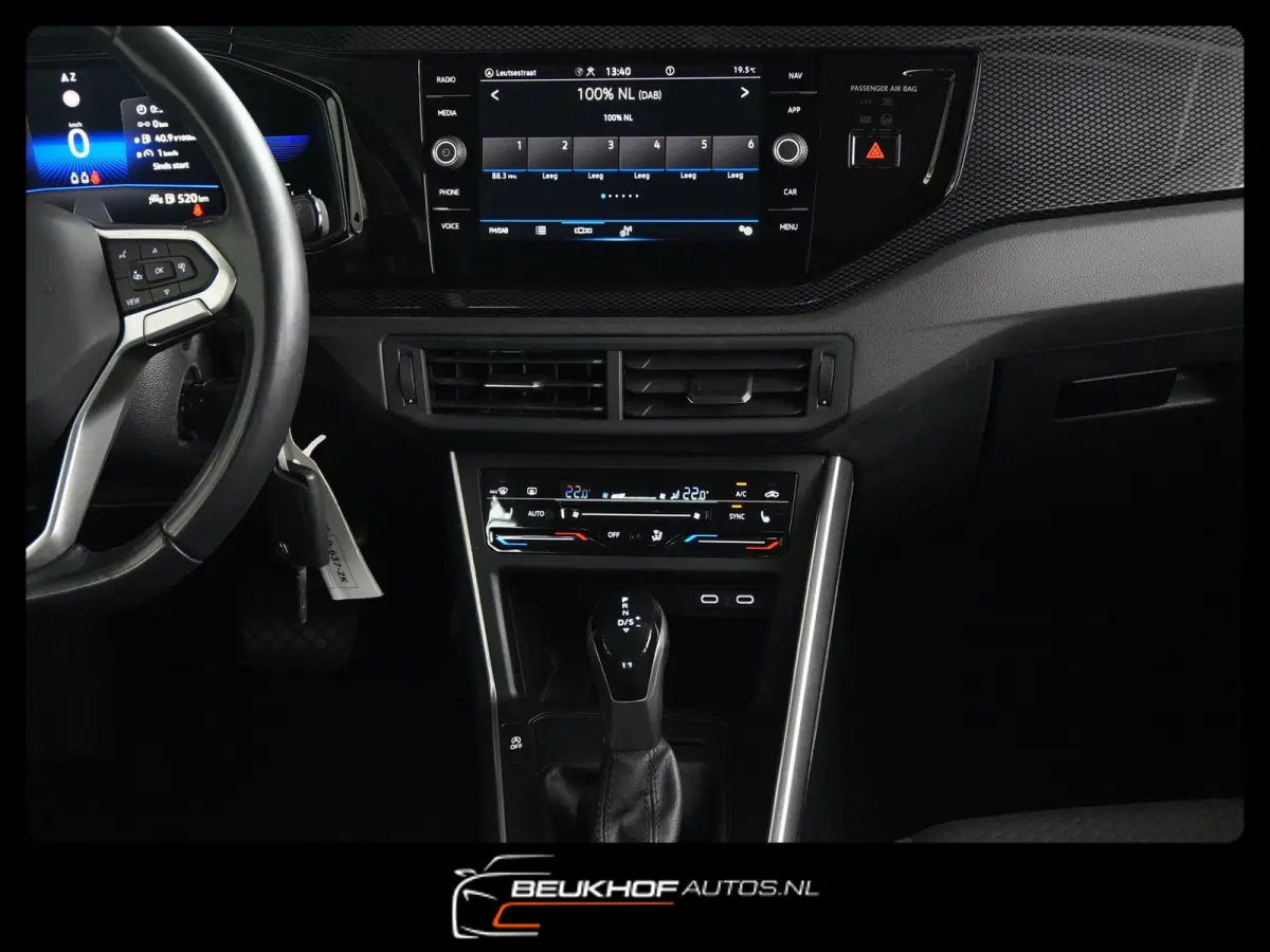 1.0 TSI Business Automaat Virtual Navigatie