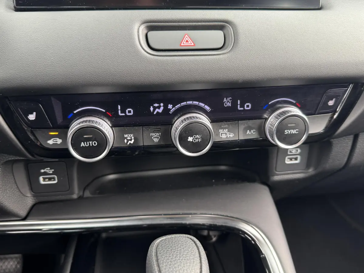 1.5 E:HEV ADVANCE I AUTOMAAT I P-CAMERA I STOELVERWARMING I APPLE CARPLAY I ANDROID AUTO