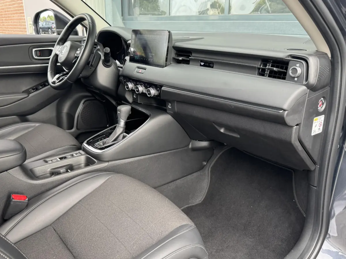 1.5 E:HEV ADVANCE I AUTOMAAT I P-CAMERA I STOELVERWARMING I APPLE CARPLAY I ANDROID AUTO