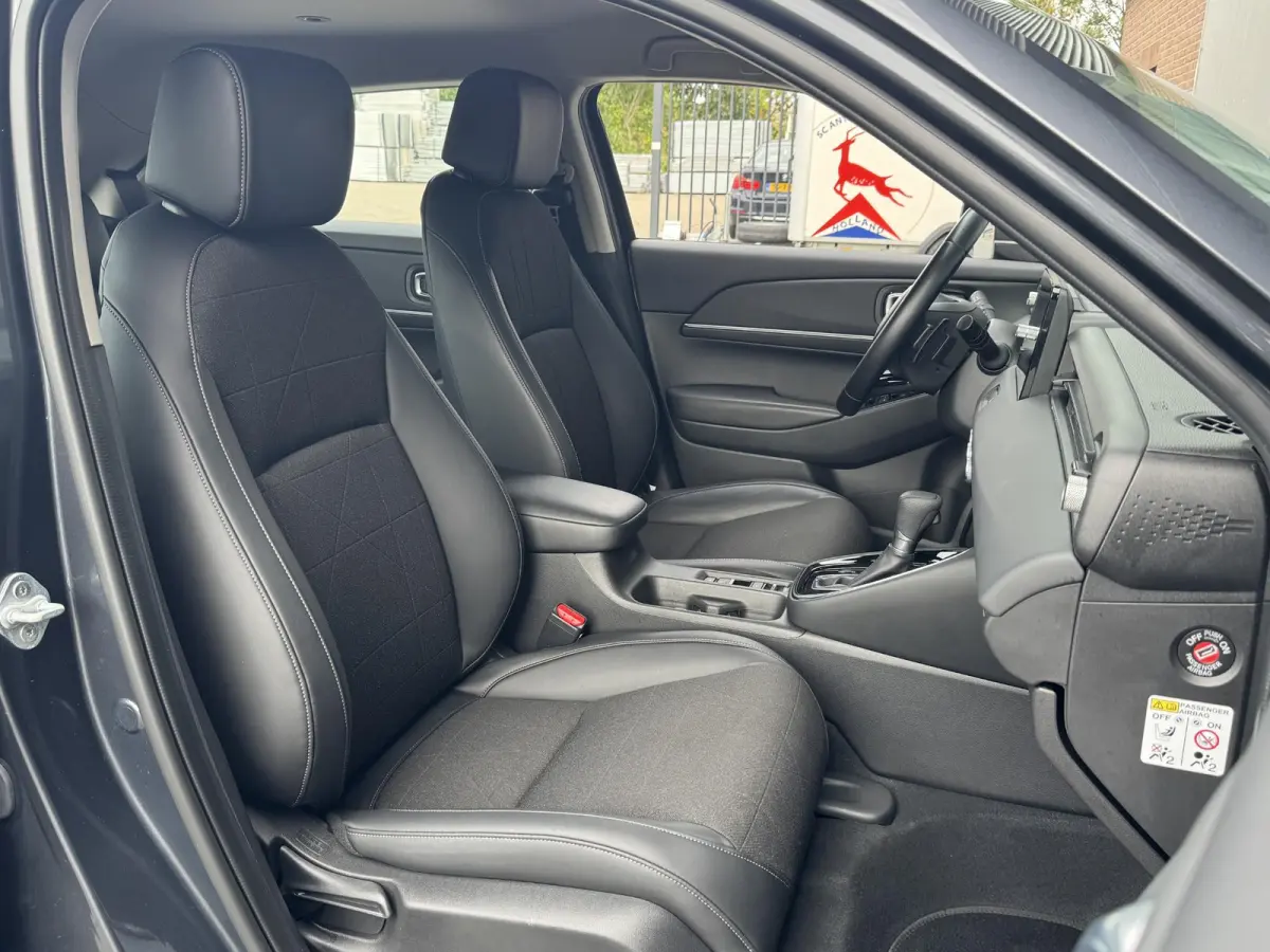 1.5 E:HEV ADVANCE I AUTOMAAT I P-CAMERA I STOELVERWARMING I APPLE CARPLAY I ANDROID AUTO