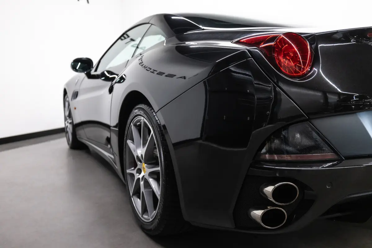 4.3 V8 30 Btw auto, (€ 107.396,69 Ex B.T.W) DEALER AUTO Dealer auto