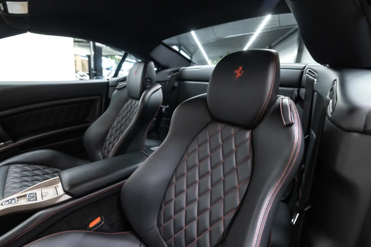 4.3 V8 30 Btw auto, (€ 107.396,69 Ex B.T.W) DEALER AUTO Dealer auto