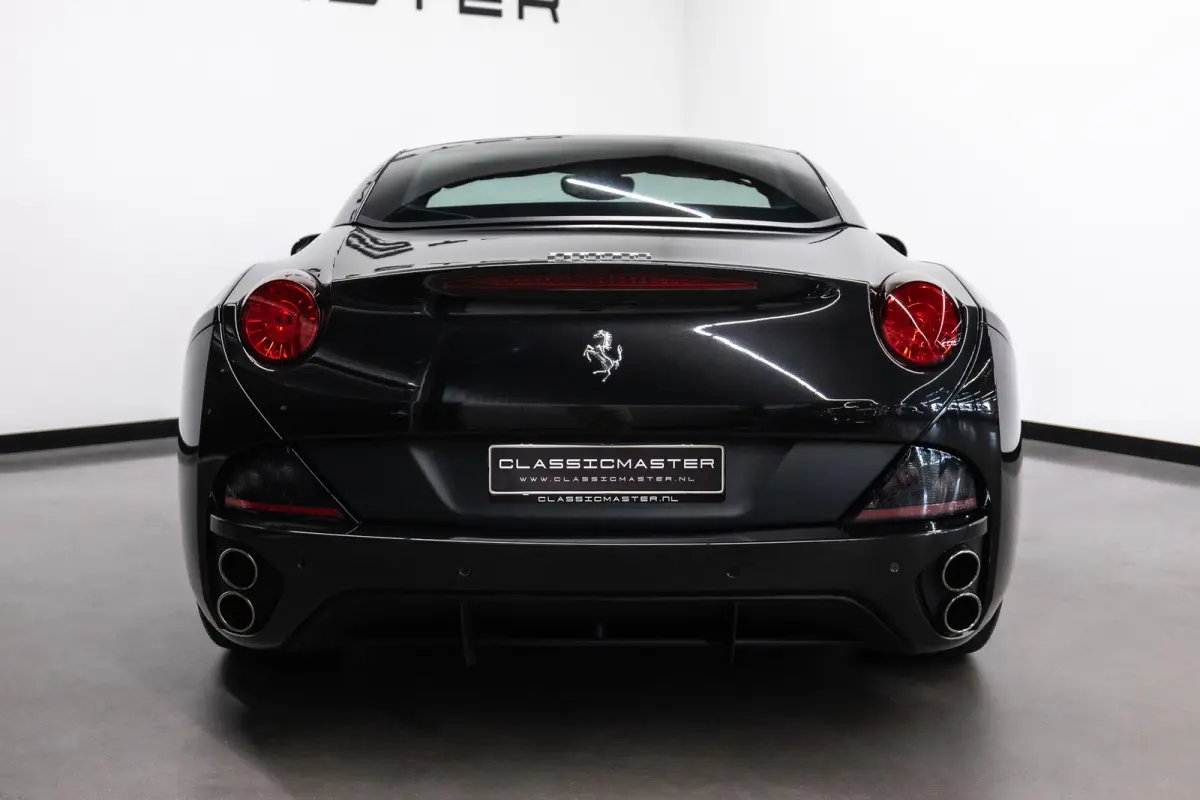 4.3 V8 30 Btw auto, (€ 107.396,69 Ex B.T.W) DEALER AUTO Dealer auto