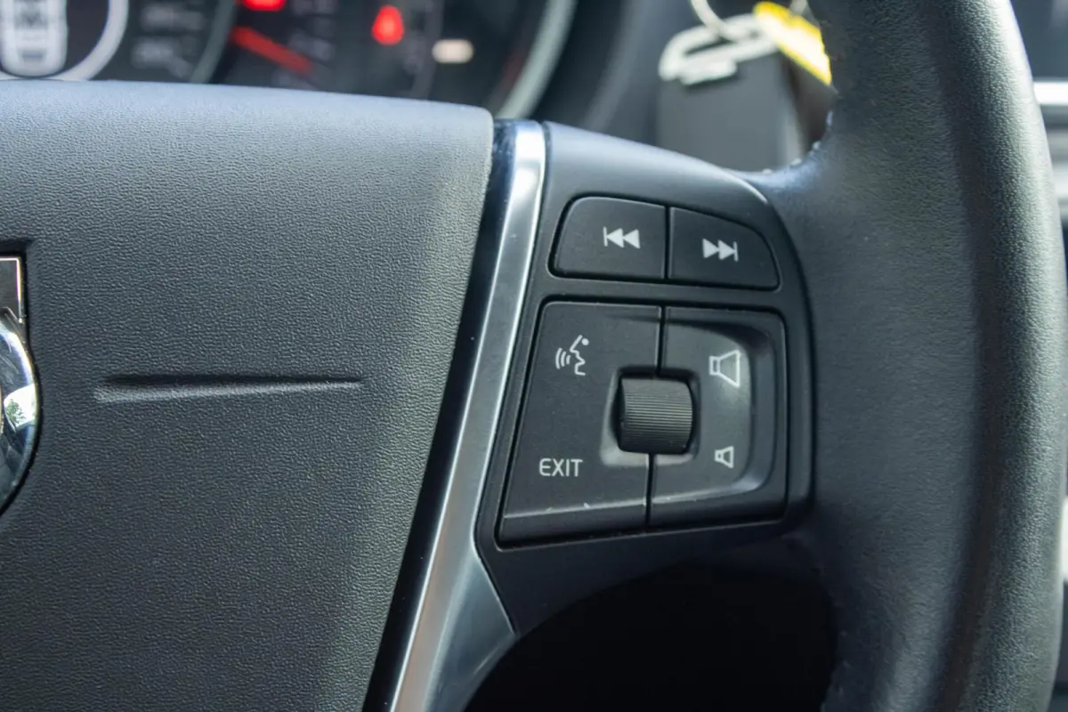 2.0 T2 Inscription|Parkeersensor achter|Bleutooth|Airco