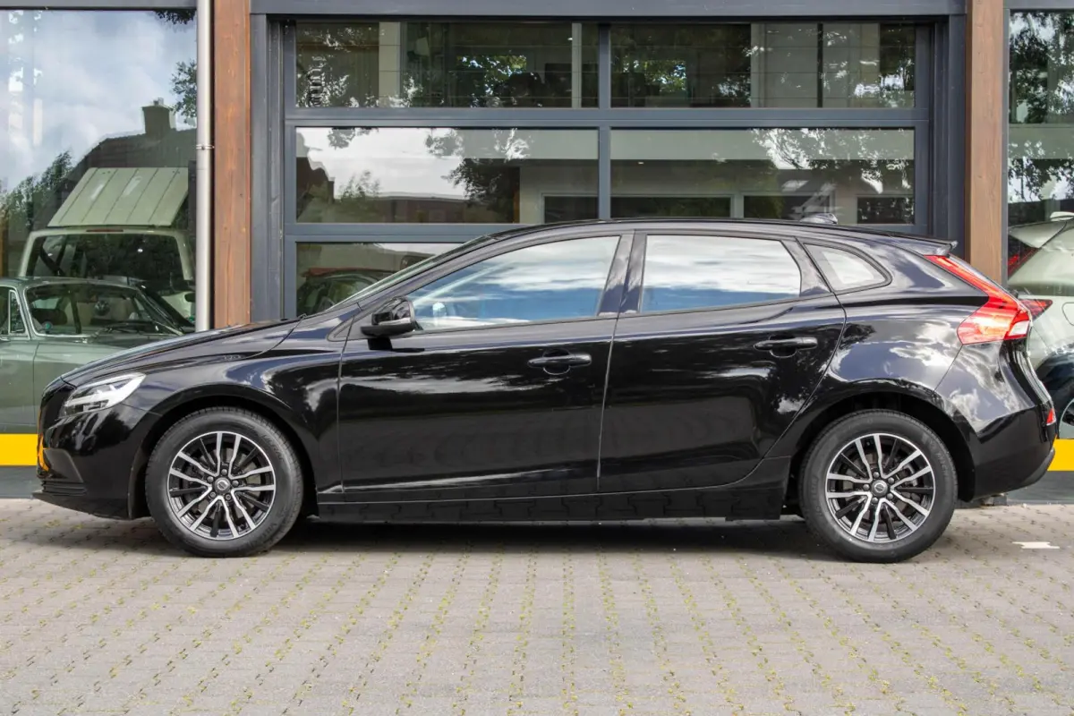 2.0 T2 Inscription|Parkeersensor achter|Bleutooth|Airco