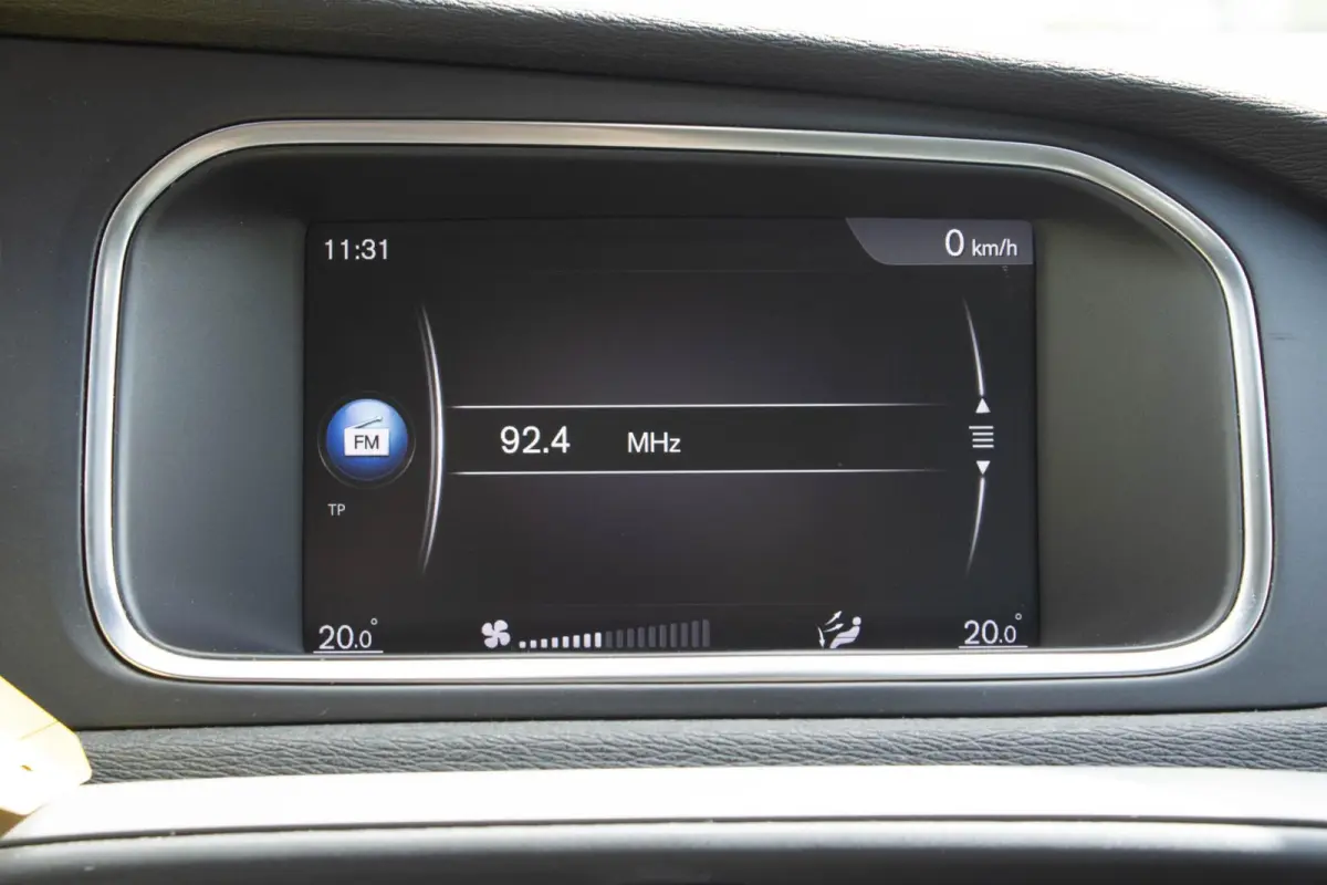 2.0 T2 Inscription|Parkeersensor achter|Bleutooth|Airco
