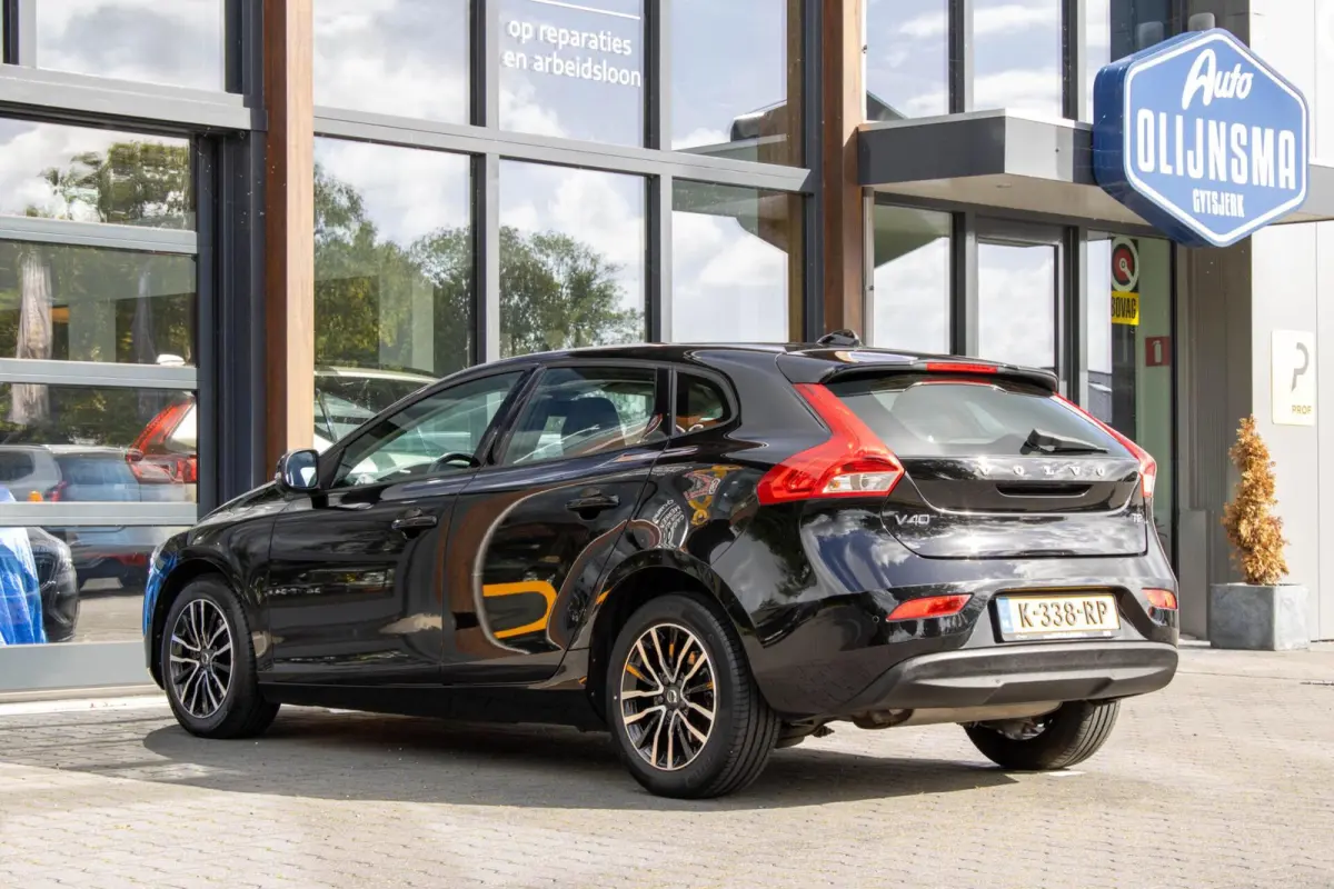 2.0 T2 Inscription|Parkeersensor achter|Bleutooth|Airco