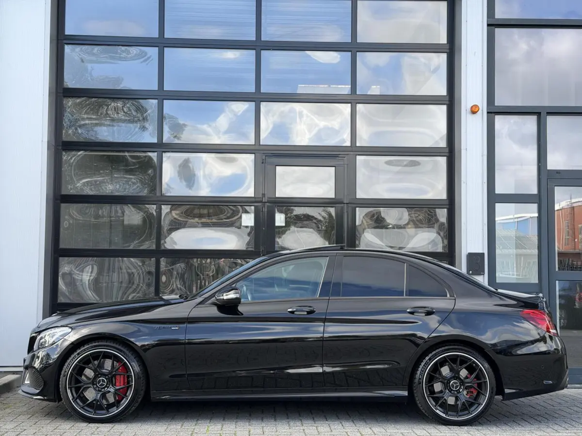 C43 / 450 AMG V6 4MATIC 368PK / PANO / HUD