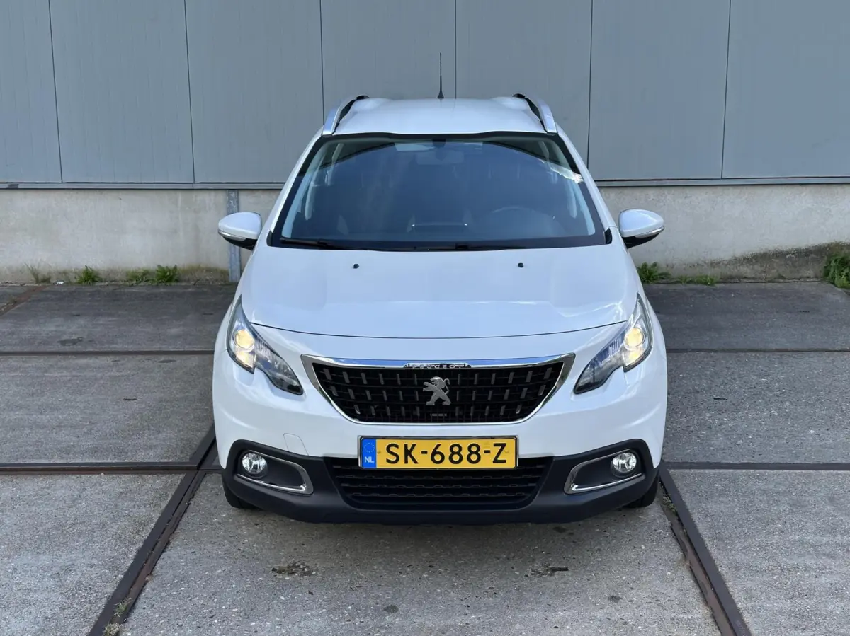 1.2 PureTech Blue Lion Carplay nieuwe apk!