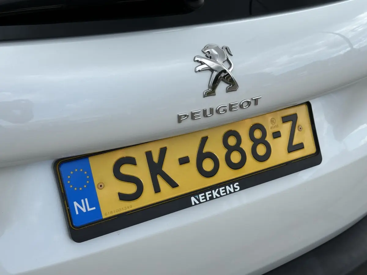 1.2 PureTech Blue Lion Carplay nieuwe apk!