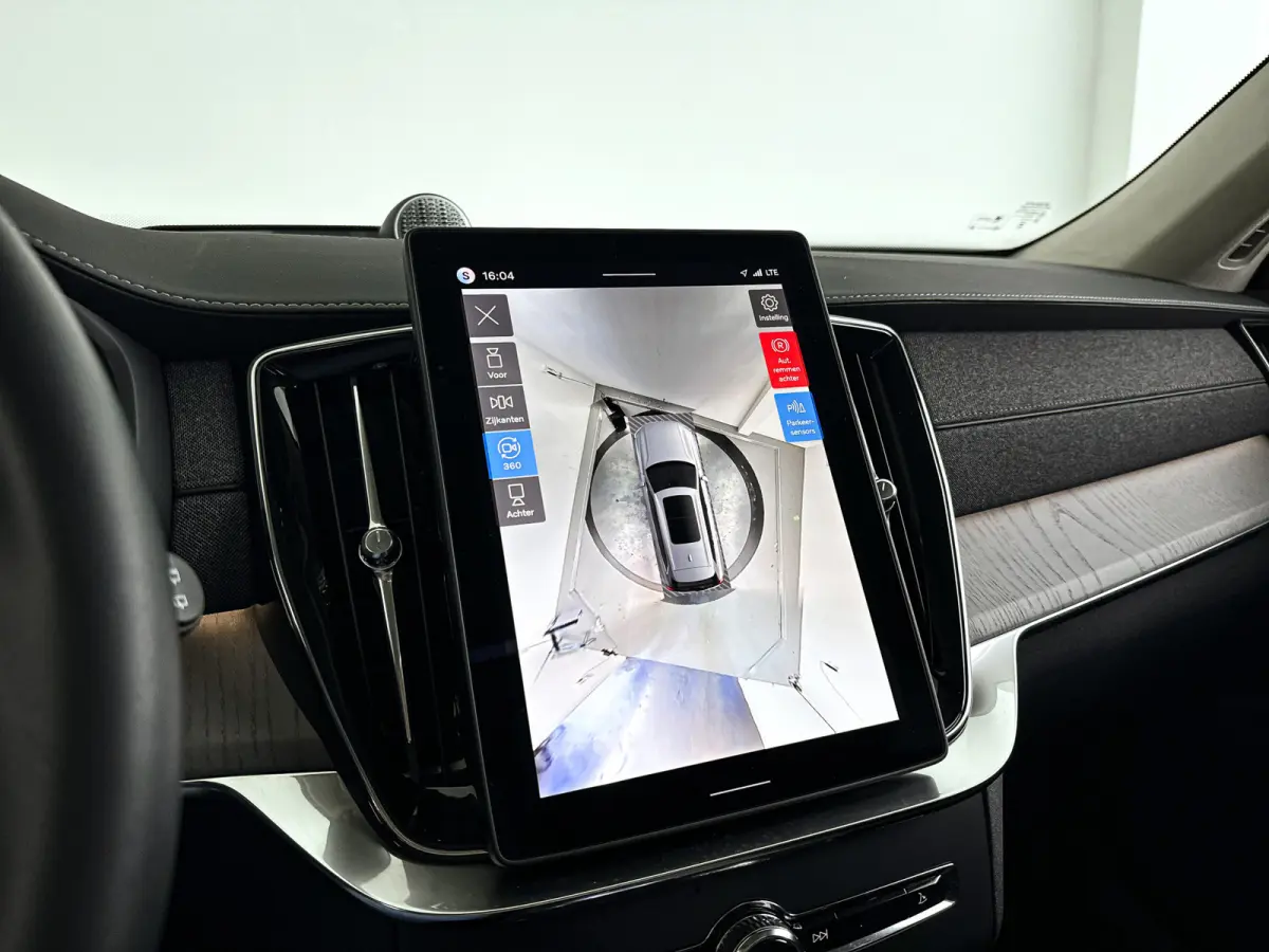 T8 Plug-in hybrid AWD Ultra Dark | SOH 100% | Panoramadak | 360° camera | Bowers & Wilkins | Luchtvering | Head-up display | Stoelventilatie | Trekhaak
